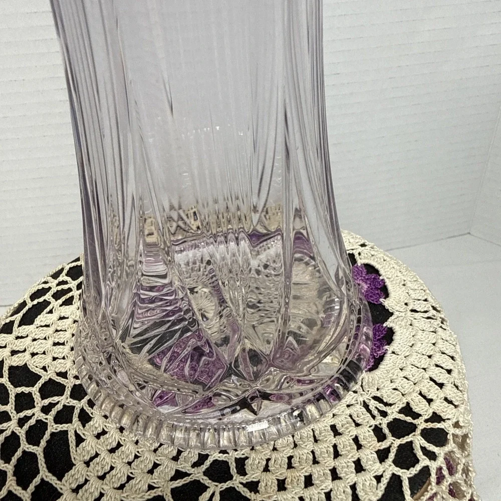 Vintage Lavender Tint Art Swung Vase 10 3/4